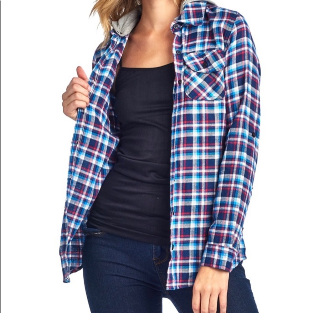 Last One!! 🎀 Host Pick 🎀 Hooded Flannel Top